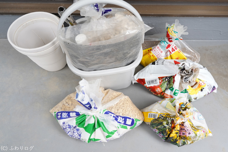 用意した土や道具類